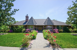 335 Denmark St, Sonoma